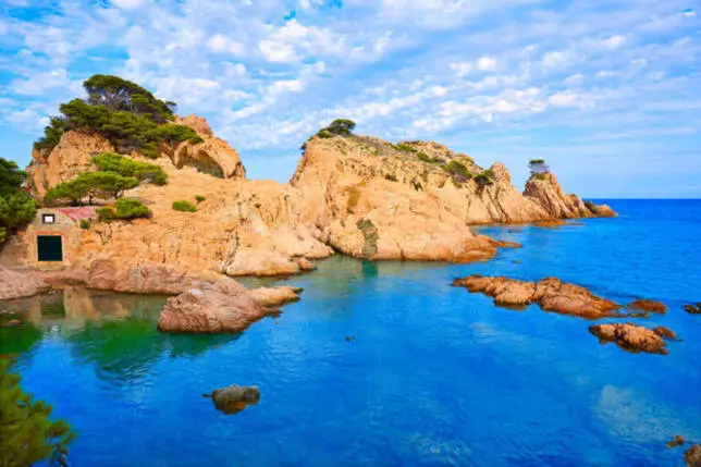 Inmobiliaria en Tamariu