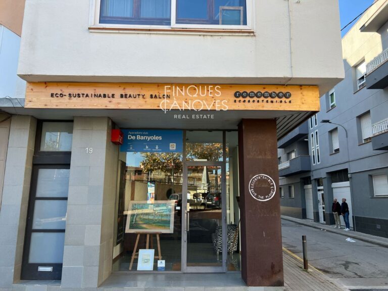 Local comercial de 180 m2 al cor de Banyoles