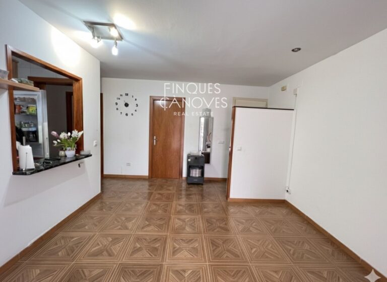 Pis amb ingressos garantits al centre de Banyoles per a inversors