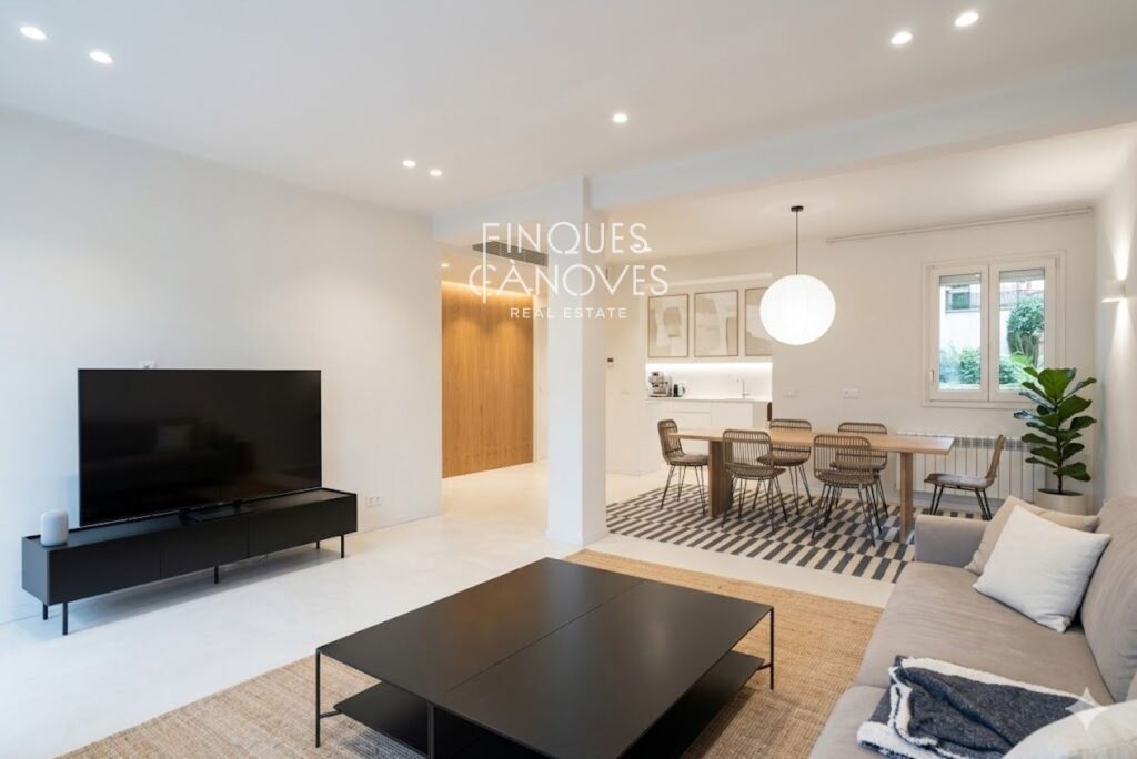 Pis espectacular de 155 m2 al Carrer Nou: ampli, lluminós i amb vistes al cor de Girona.