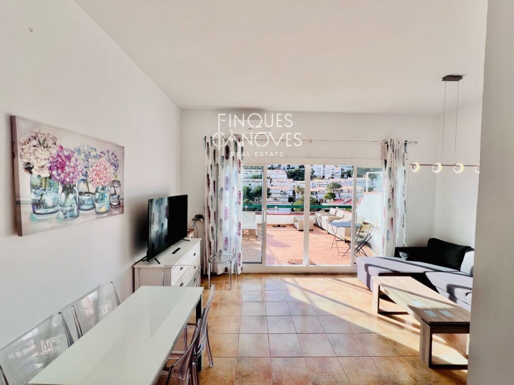 Exclusiu dúplex familiar a primera línia de mar a Cala Salions