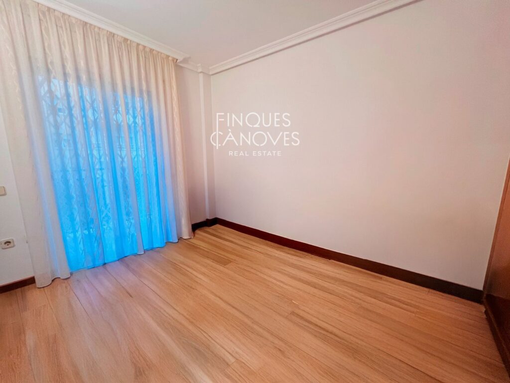 Oportunitat única a Girona – confort, ubicació i gran potencial