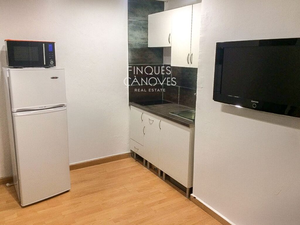 Apartament pràctic i acollidor amb terrassa i una plaça d’aparcament a Salou