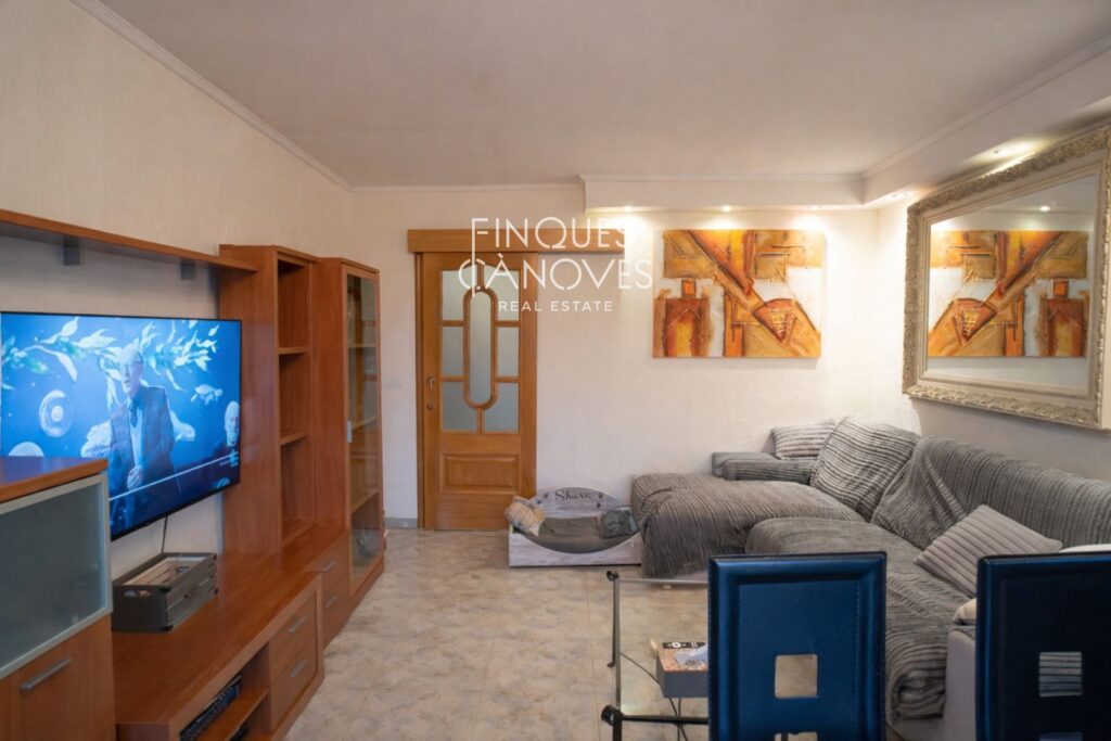 Pis en venda a Sant Narcís (Girona) – Ampli i ben ubicat