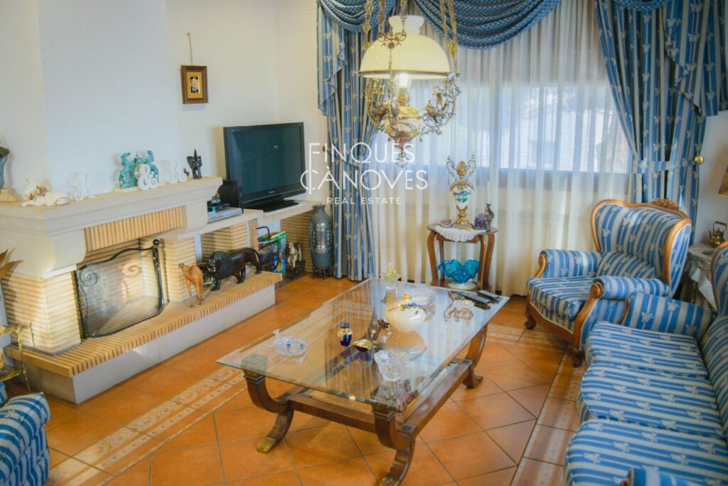 Casa exclusiva amb piscina, vistes i apartament independent a Vistamar – Blanes