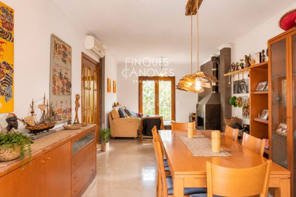 Casa amb jardí privat i terrassa de 35 m² a Vulpellac