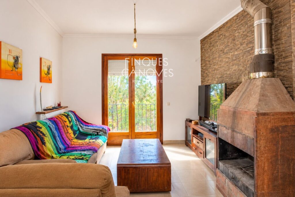 Casa amb jardí privat i terrassa de 35 m² a Vulpellac
