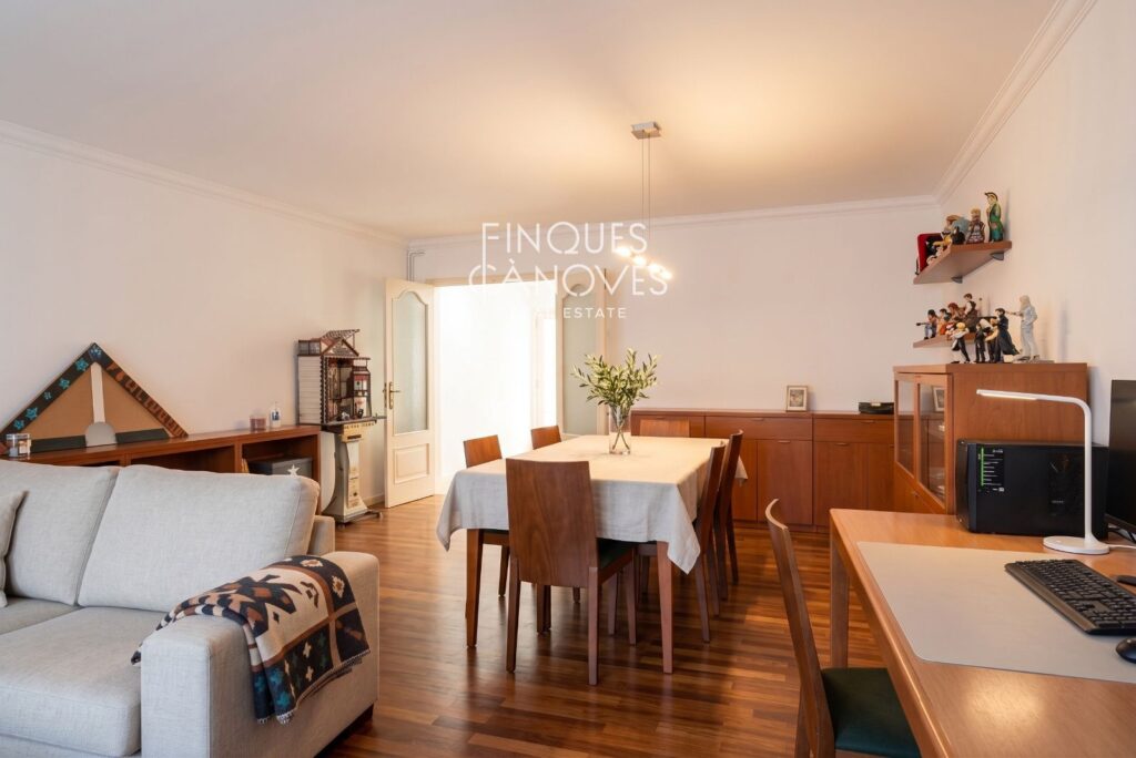 Pis en venda al Carrer Sant Antoni, Palamós | 110 m² – 4 hab. – Terrassa
