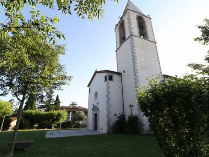 Immobiliària a Campllong, Inmobiliaria en Campllong